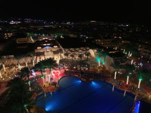 Swimmingpoolen hos eller tæt på Sea Beach Edge By Rotana