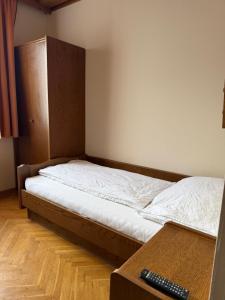 Postel nebo postele na pokoji v ubytování Gasthof Maurer