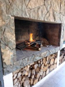 Gril dostupný pro hosty v venkovského domu