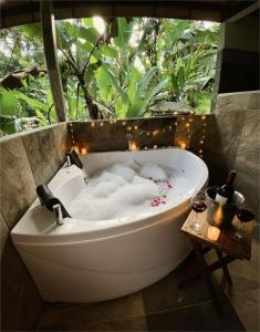 Koupelna v ubytování Arenal Rústic Lodge