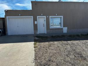 Bygningen som lejligheden ligger i + 4 billeder