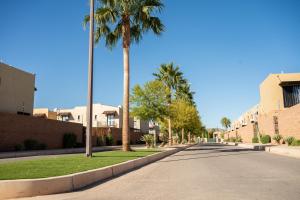 Khu vực xung quanh gần nhà nghỉ dưỡng