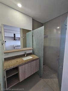 Et badeværelse på Reserva del Mar 2 Aparta suite para estrenar