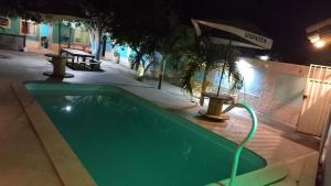 Swimmingpoolen hos eller tæt på espaço de festa do Filipe