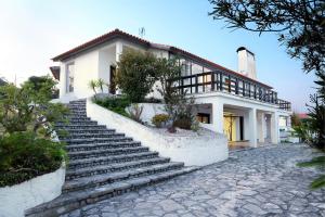 Bygningen som villaen ligger i