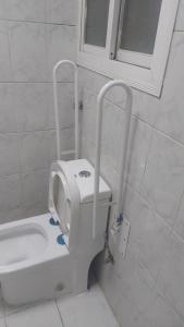 Et badeværelse på دار لافيناء للوحدات المخدومه أبحر الشمالية حي الشراع + 23 billeder