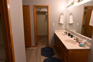 Koupelna v ubytování Home away from home + 48 fotografií