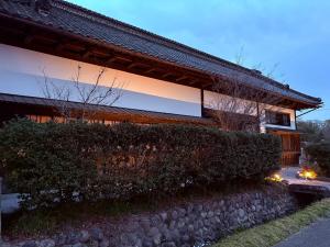 Fotografie z fotogalerie ubytování Live Kumagaya サウナ 露天風呂付き一棟貸し v destinaci Kumagaja