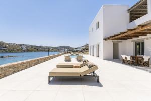 Ảnh trong thư viện ảnh của Denia Seaside Villas Mykonos, Private heated pool! ở Ornos