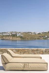 Afbeelding uit fotogalerij van Denia Seaside Villas Mykonos, Private heated pool! in Ornos