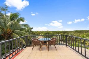 En balkon eller terrasse på Balu Retreat Center