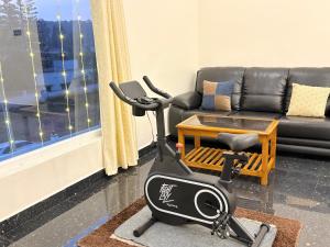 Khu vực ghế ngồi tại Yelagiris Honey Stay