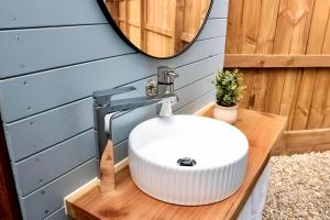 Ảnh trong thư viện ảnh của Ocean Sounds - Where Style Meets Nature ở Mapua