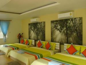 Posezení v ubytování Sea beach Koh Larn 2 Hotel