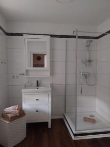 Et badeværelse på Fischerhaus König in Alt Sassnitz