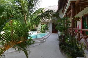 Bazén v ubytování Casa Iguana Holbox - Beachfront Hotel nebo v jeho okolí
