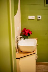 Photo de la galerie de l'établissement Karmuszka Leśna Weranda, à Łukta