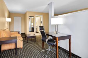 Khu vực ghế ngồi tại Quality Inn Perry - National Fairgrounds Area