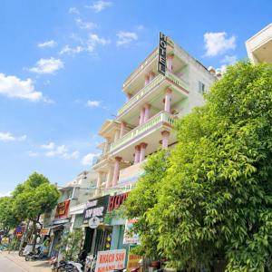 Tòa nhà nơi khách sạn tọa lạc