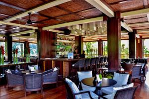 Restoran või mõni muu söögikoht majutusasutuses Hanging Gardens of Bali