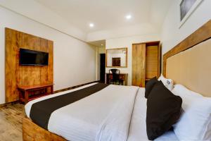 TV/trung tâm giải trí tại Hotel O OZONE Residency +21 ảnh