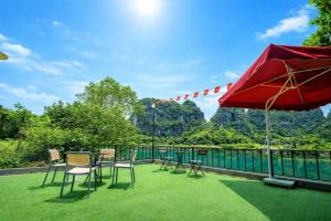 En have udenfor Tràng An Sunny River Homestay