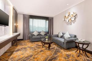 Posezení v ubytování Aston Tropicana Hotel Bandung