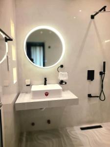 Koupelna v ubytování Weligama Watergate + 76 fotografií