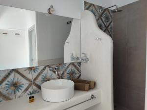 Et badeværelse på Υδρία-Κατοικίες Hydria-Houses + 43 billeder