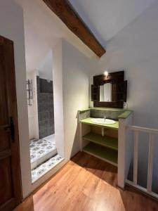 Nhà bếp/bếp nhỏ tại L'Ancienne Taverne Chambres d'hôtes et Gîtes