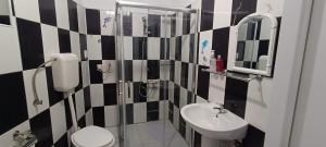 Et badeværelse på DIMI Aparmants