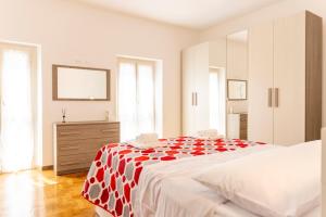 Postel nebo postele na pokoji v ubytování Dimora dAcqua e Charme