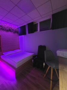 Postel nebo postele na pokoji v ubytování Lux spa na reki Krki