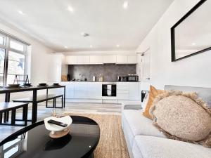 Nhà bếp/bếp nhỏ tại 9a Westham road