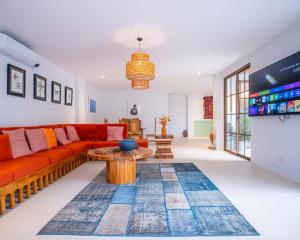 Et tv og/eller underholdning på Tropical Elegance in central Panglao !