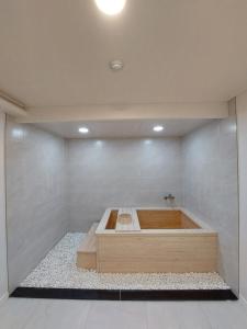 Postel nebo postele na pokoji v ubytování 드림모텔