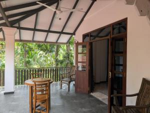 Balkón nebo terasa v ubytování Little Villa Habaraduwa