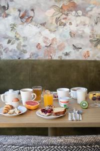 Đồ ăn tại/gần khách sạn