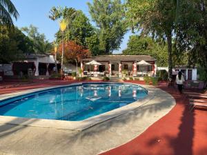 Swimmingpoolen hos eller tæt på Hotel FIrdou