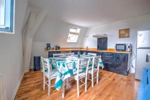 Nhà bếp/bếp nhỏ tại Le jardin suspendu