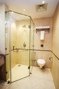 Phòng tắm tại Nirvana Gateway