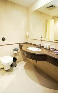 Phòng tắm tại Nirvana Gateway +22 ảnh