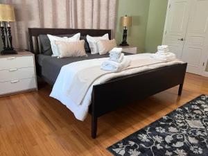 Postel nebo postele na pokoji v ubytování House in Tri-valley area ! Relaxing place to stay!