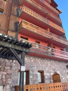 En balkon eller terrasse på Bright studio in Risoul ski on foot and comfort