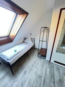 Afbeelding uit fotogalerij van FlyInn-Pension in Leinfelden-Echterdingen +9 foto's