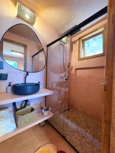 Et badeværelse på Casa Eva Caraíva - na vila + 17 billeder