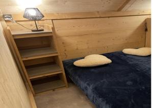 En eller flere senge i et værelse på Weekend Glamping Resort + 40 billeder