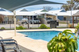 Swimmingpoolen hos eller tæt på Ocean Breeze