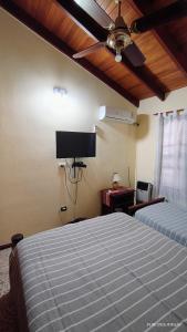 Et tv og/eller underholdning på Departamentos Mary Federacion + 17 billeder