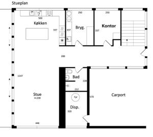 una planimetria di una casa di Exclusive Duplex Mansion with Jacuzzi & Pool a Charlottenlund